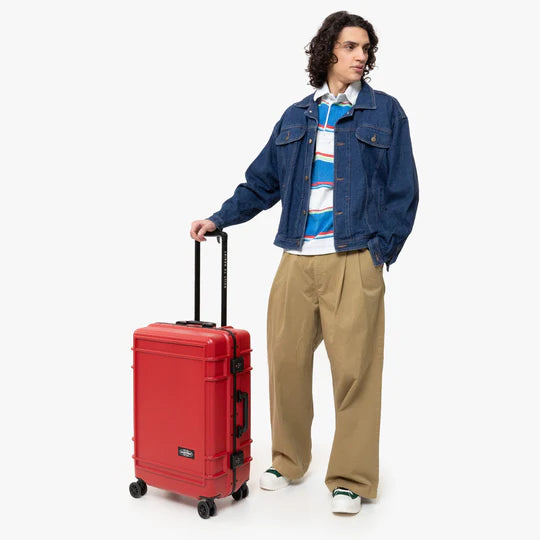 Cabin Suitcase RESIST'R CASE S FIRE RED