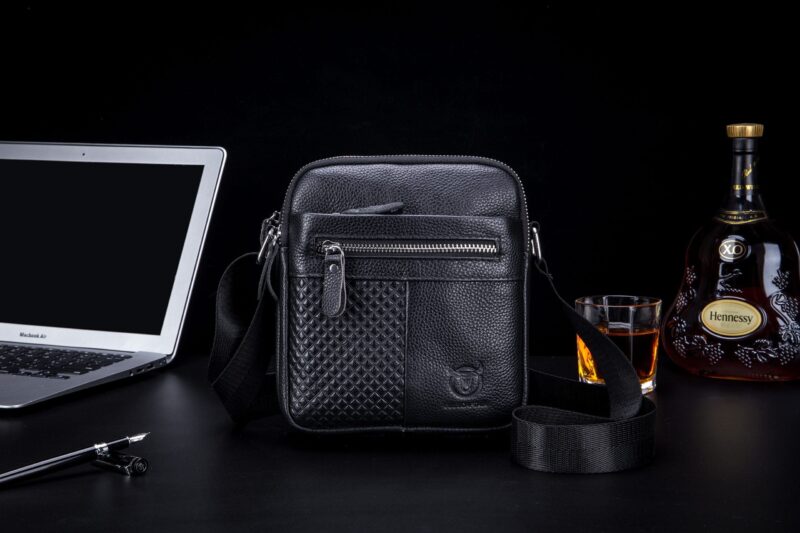 Bullcaptain Leather Shoulder Bag DJB-023 black