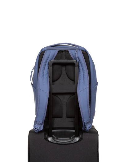 Eastpak Tecum F CNNCT – Premium Σακίδιο Πλάτης Matte Indigo (20L)
