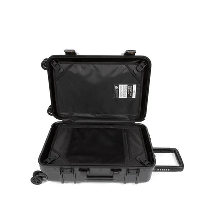 Cabin Suitcase RESIST'R CASE S BLACK