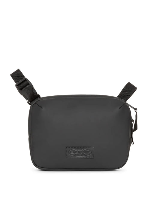 EASTPAK Arjan CNNCT F – Premium Τσάντα Ώμου Matte Black (2,5L)