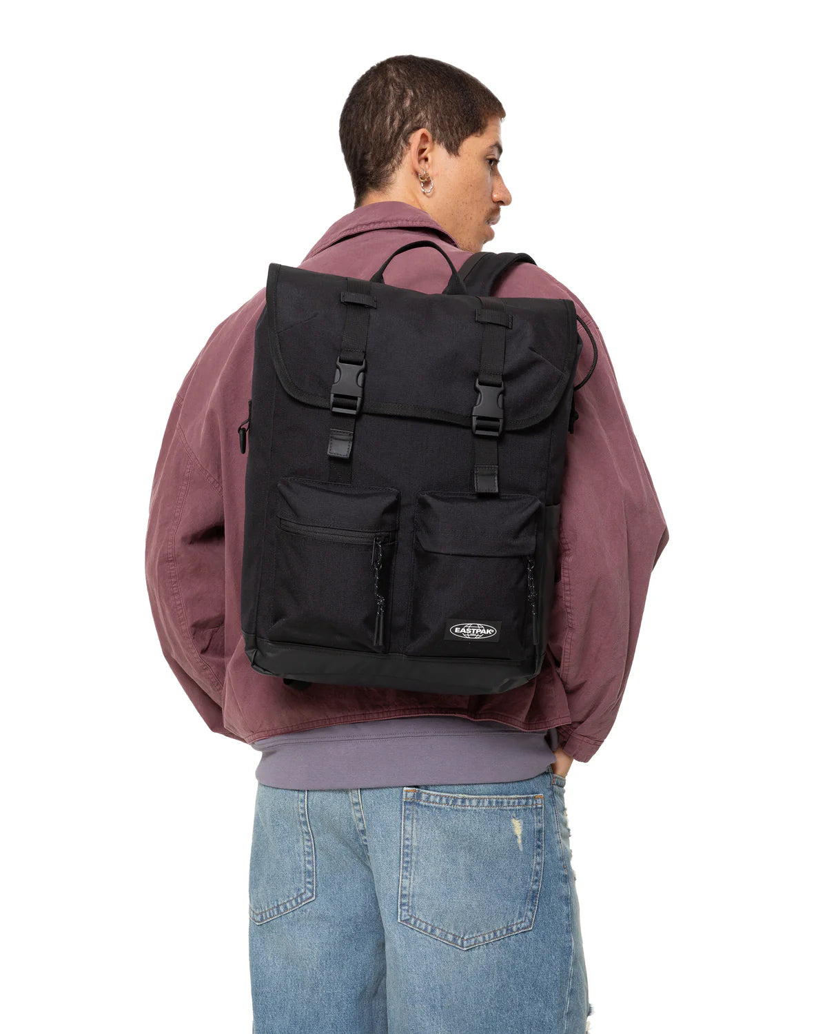 EASTPAK ICON TOPLOAD On Black - Premium Σακίδιο Πλάτης 26L με Θήκη Laptop 16"