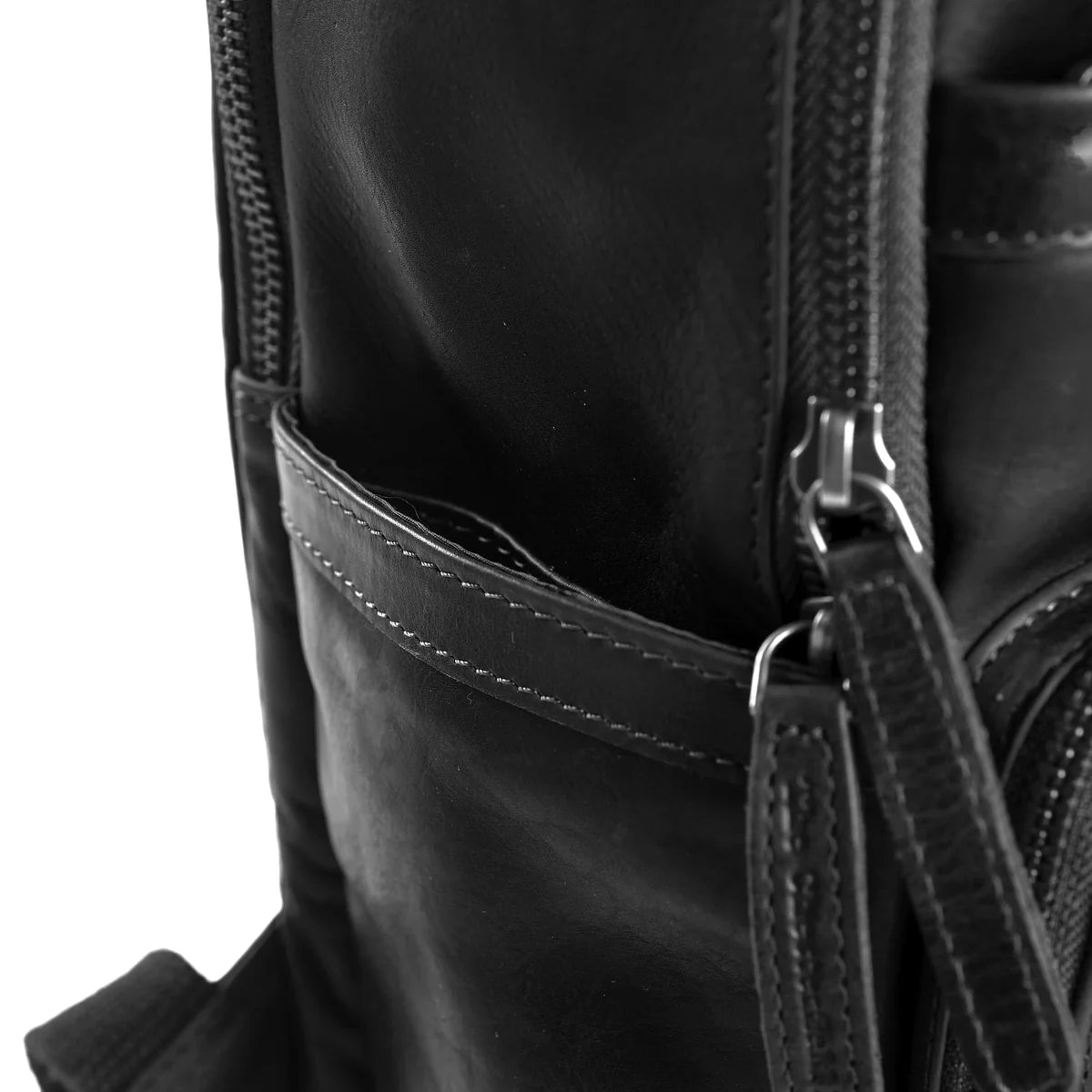 Leather backpack Black Austin THE CHESTERFIELD BRAND