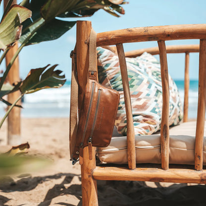 Leather waist bag Cognac Toronto THE CHESTERFIELD BRAND