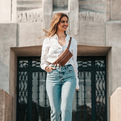 Leather waist bag Cognac Toronto THE CHESTERFIELD BRAND